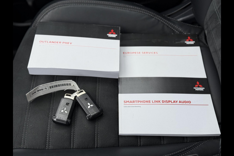 Mitsubishi Outlander 2.4 PHEV Intense+ | Panorama | Apple Carplay | Trekhaak |
