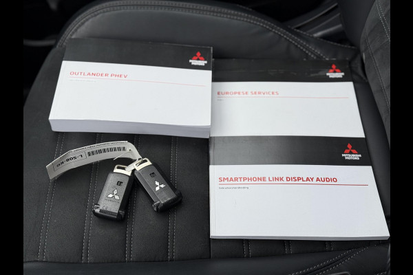 Mitsubishi Outlander 2.4 PHEV Intense+ | Panorama | Apple Carplay | Trekhaak |