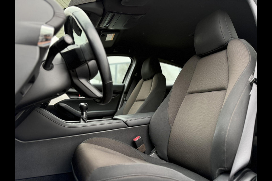 Mazda 3 1.8 SkyActiv-D New Model Navi AC ECC