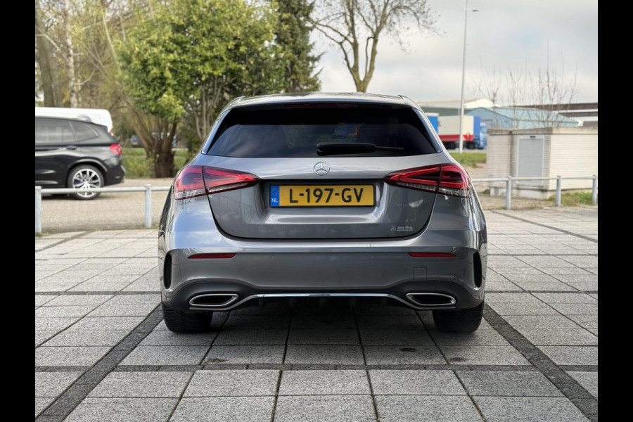 Mercedes-Benz A-Klasse 180 Aut. AMG | Camera | Sfeer | Apple Carplay |