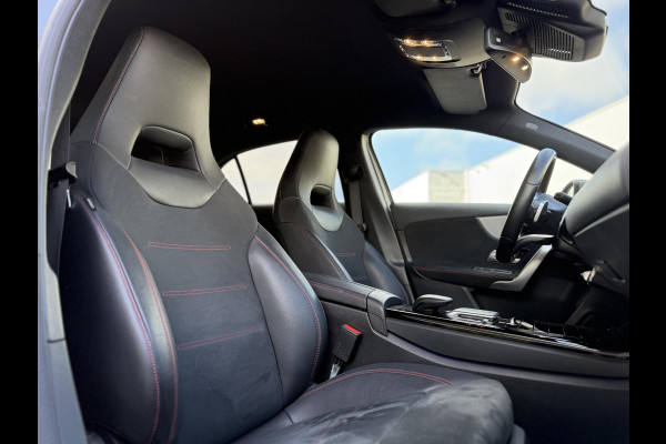 Mercedes-Benz A-Klasse 180 Aut. AMG | Camera | Sfeer | Apple Carplay |