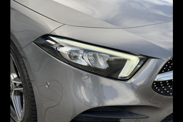 Mercedes-Benz A-Klasse 180 Aut. AMG | Camera | Sfeer | Apple Carplay |