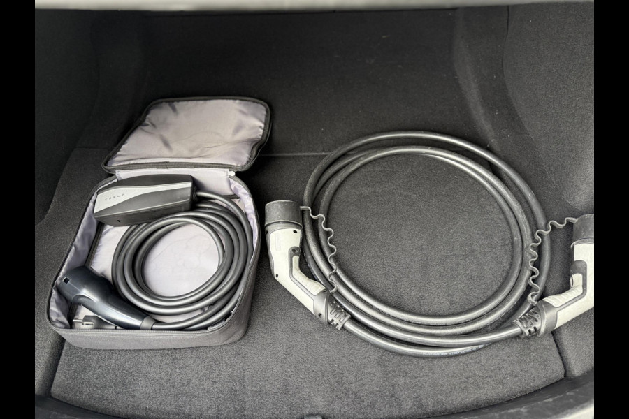 Tesla Model 3 Range Plus | Autopilot | Panorama | Leder | Navi | Camera