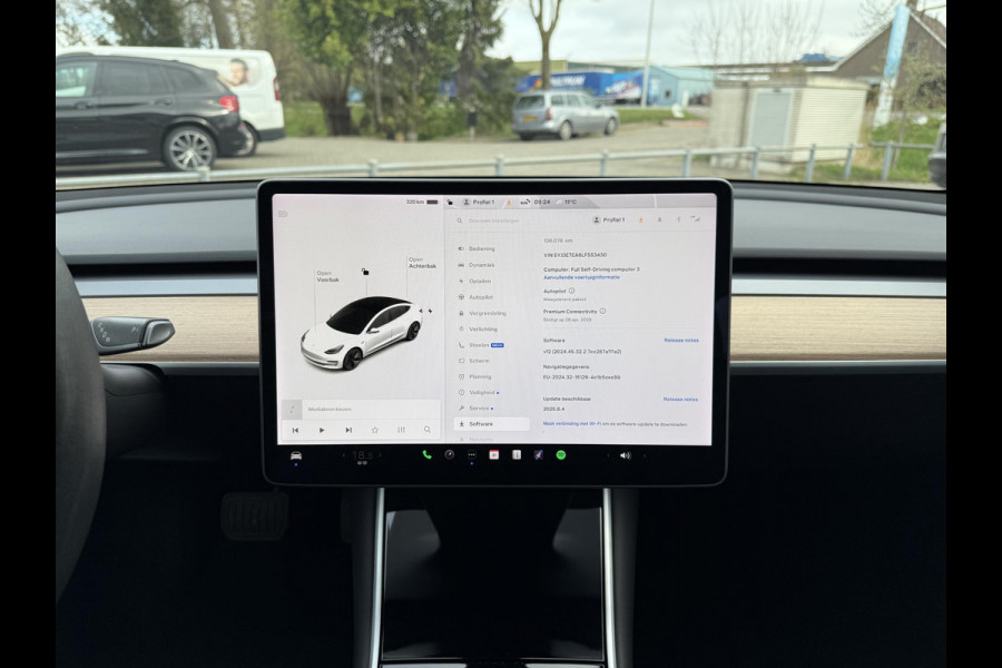 Tesla Model 3 Range Plus | Autopilot | Panorama | Leder | Navi | Camera