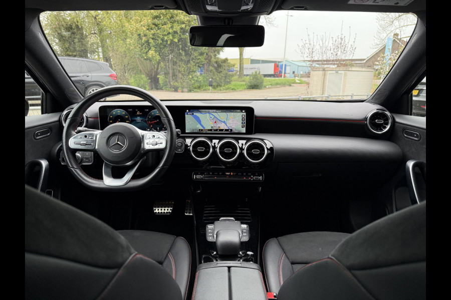 Mercedes-Benz A-Klasse 200 Aut. AMG Sport | Navi | Camera | Apple Carplay |