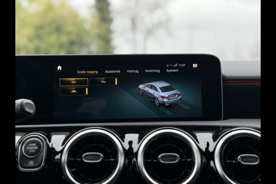 Mercedes-Benz A-Klasse 200 Aut. AMG Sport | Navi | Camera | Apple Carplay |