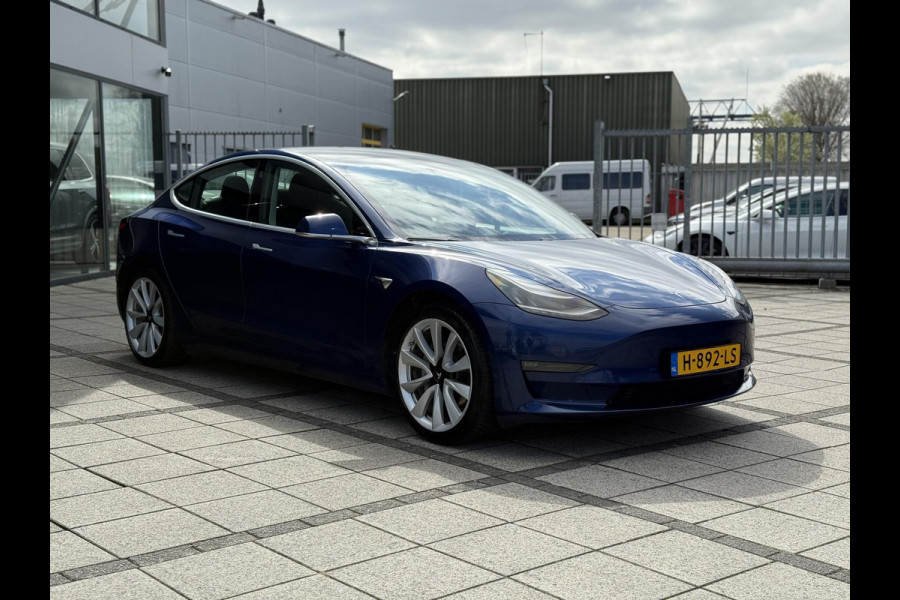 Tesla Model 3 Long Range AWD Dual | Autopilot | Panorama | Leder |