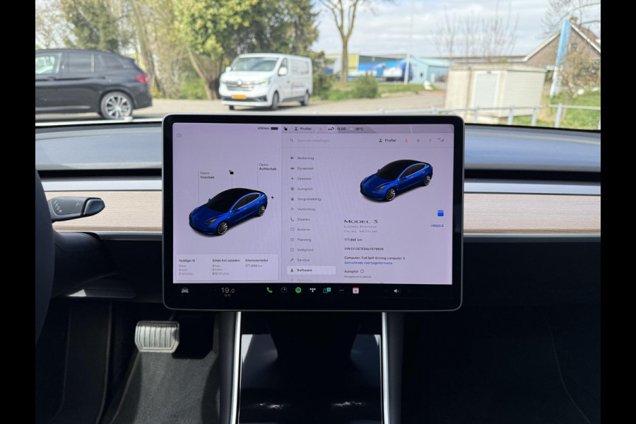 Tesla Model 3 Long Range AWD Dual | Autopilot | Panorama | Leder |