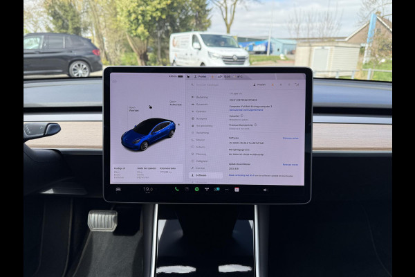 Tesla Model 3 Long Range AWD Dual | Autopilot | Panorama | Leder |