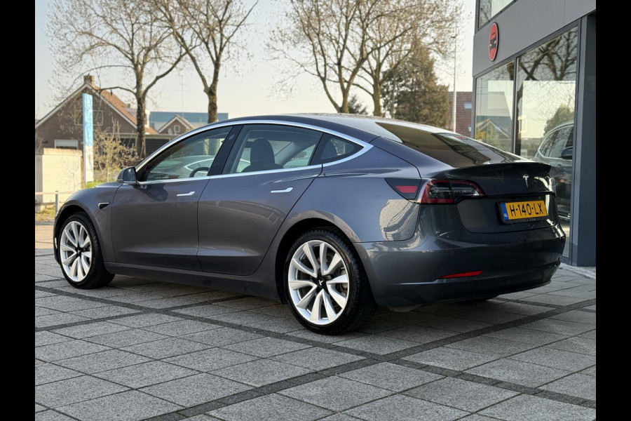 Tesla Model 3 Range Plus RWD | Autopilot | Panorama | Leder |