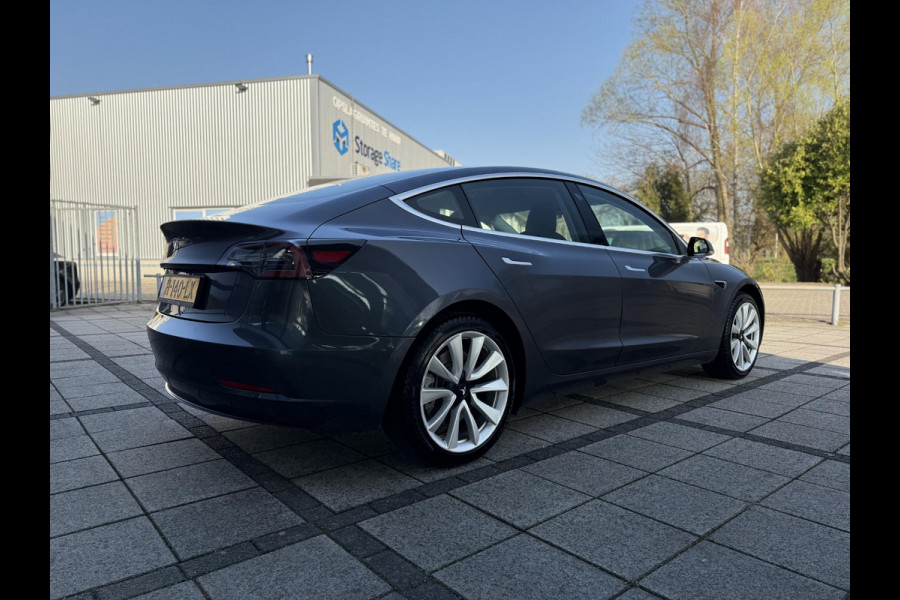 Tesla Model 3 Range Plus RWD | Autopilot | Panorama | Leder |