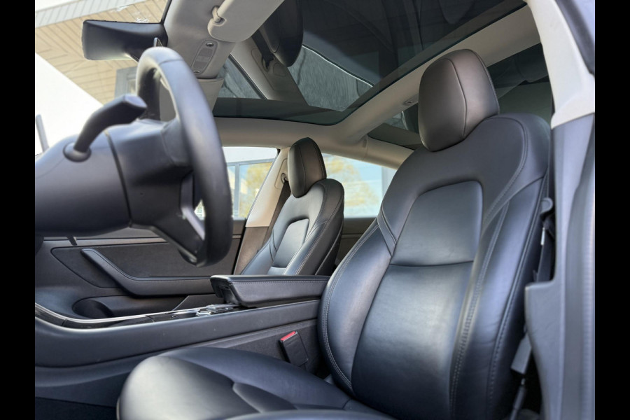 Tesla Model 3 Range Plus RWD | Autopilot | Panorama | Leder |