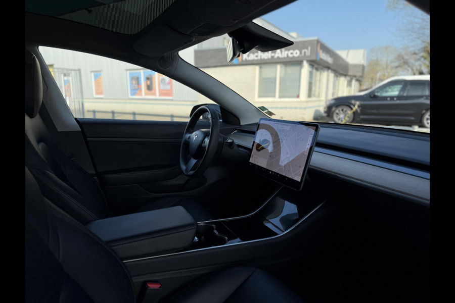 Tesla Model 3 Range Plus RWD | Autopilot | Panorama | Leder |