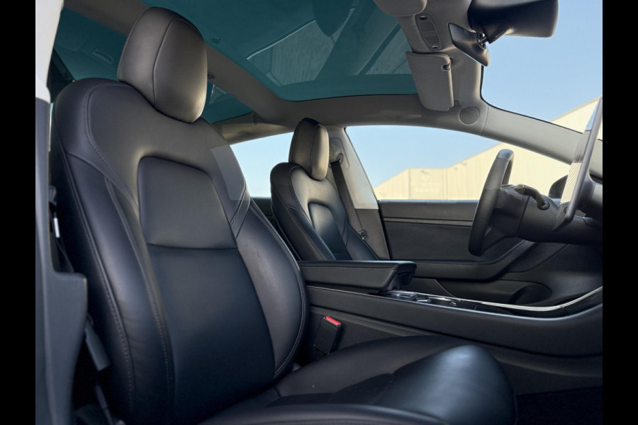 Tesla Model 3 Range Plus RWD | Autopilot | Panorama | Leder |