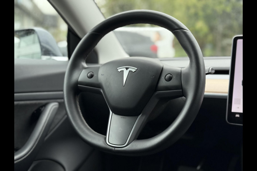 Tesla Model 3 Long Range AWD Navi | Panorama | Camera |