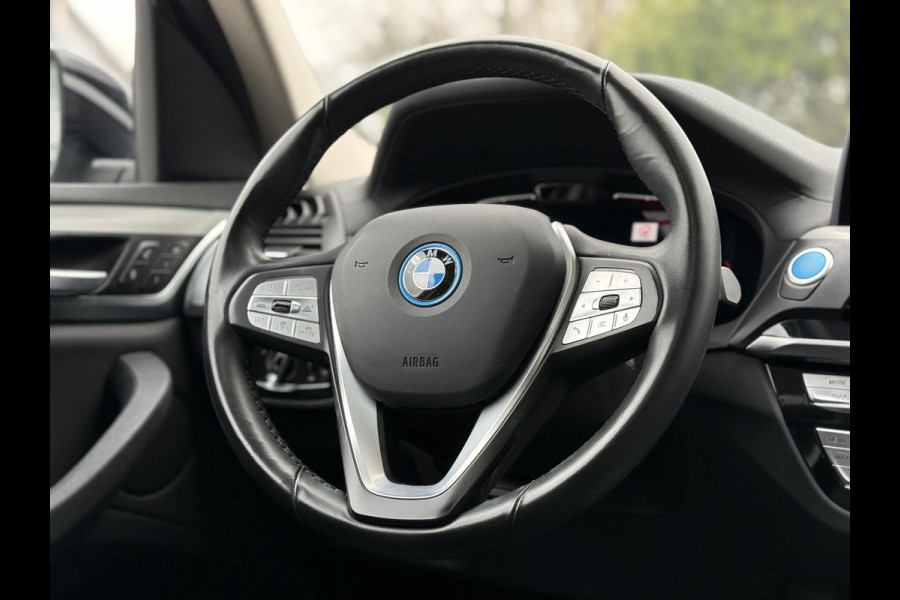 BMW iX3 AUT. Executive 80 kWh | Live Cockpit | Panorama | Leder | ACC |