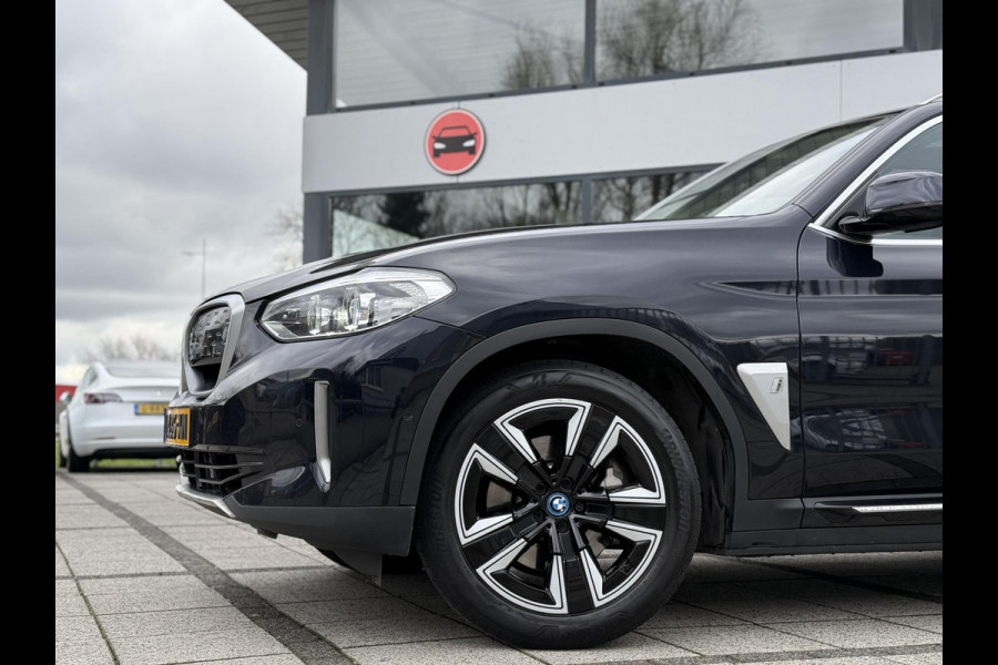 BMW iX3 AUT. Executive 80 kWh | Live Cockpit | Panorama | Leder | ACC |
