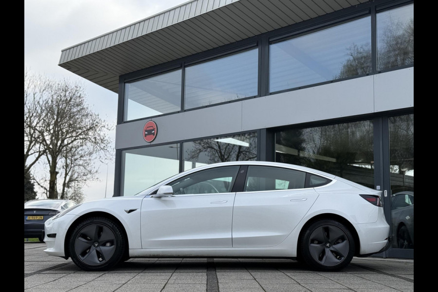 Tesla Model 3 Range Plus | Autopilot | Panorama | Trekhaak | Camera