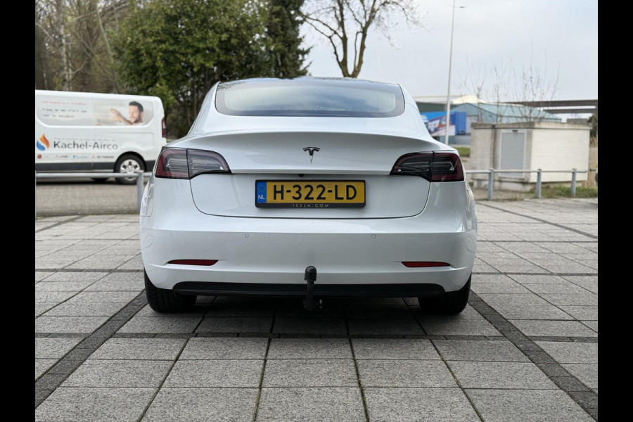 Tesla Model 3 Range Plus | Autopilot | Panorama | Trekhaak | Camera