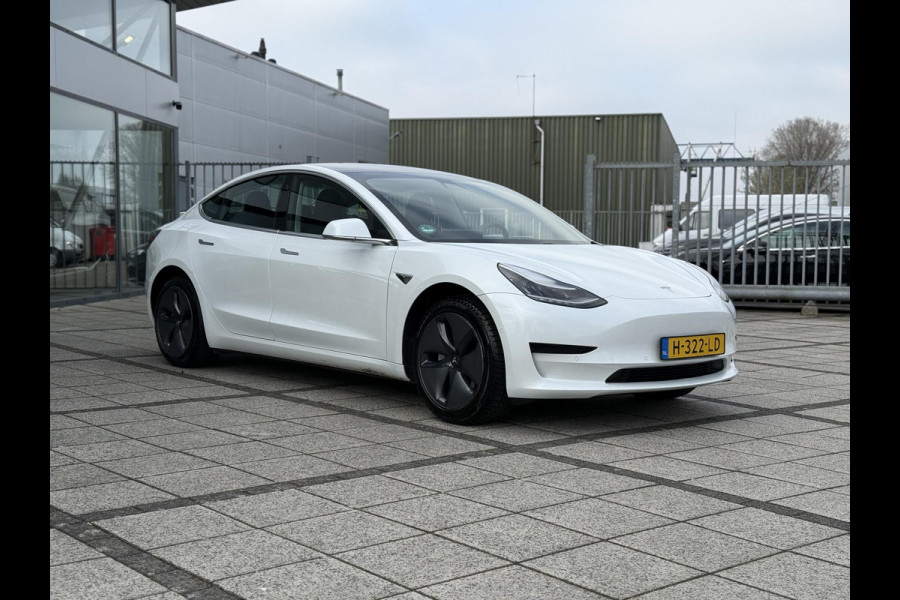 Tesla Model 3 Range Plus | Autopilot | Panorama | Trekhaak | Camera