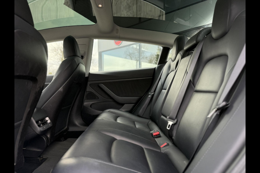 Tesla Model 3 Range Plus | Autopilot | Panorama | Trekhaak | Camera