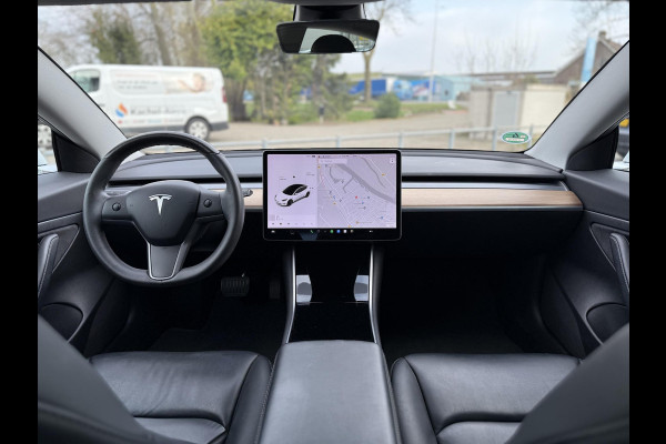Tesla Model 3 Range Plus | Autopilot | Panorama | Trekhaak | Camera