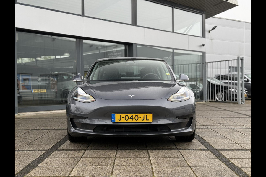 Tesla Model 3 Range Plus RWD | Autopilot | Panorama | Leder |