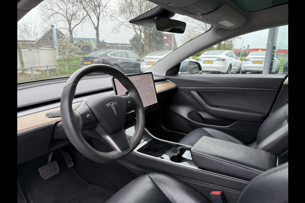 Tesla Model 3 Range Plus RWD | Autopilot | Panorama | Leder |
