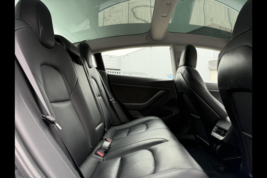 Tesla Model 3 Range Plus RWD | Autopilot | Panorama | Leder |