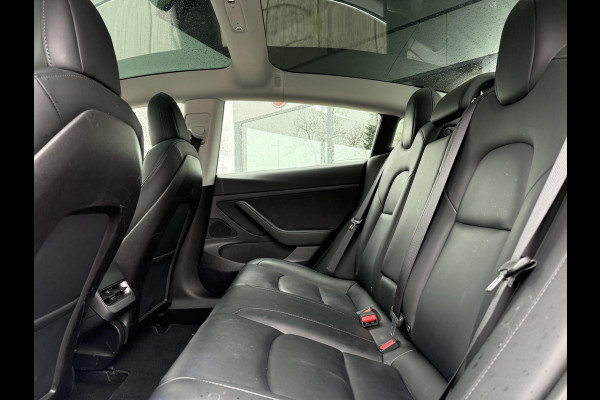 Tesla Model 3 Range Plus RWD | Autopilot | Panorama | Leder |