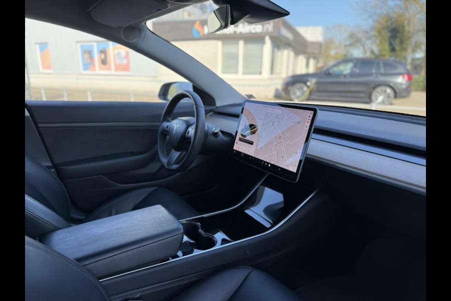 Tesla Model 3 Range Plus RWD | Autopilot | Panorama | Leder |