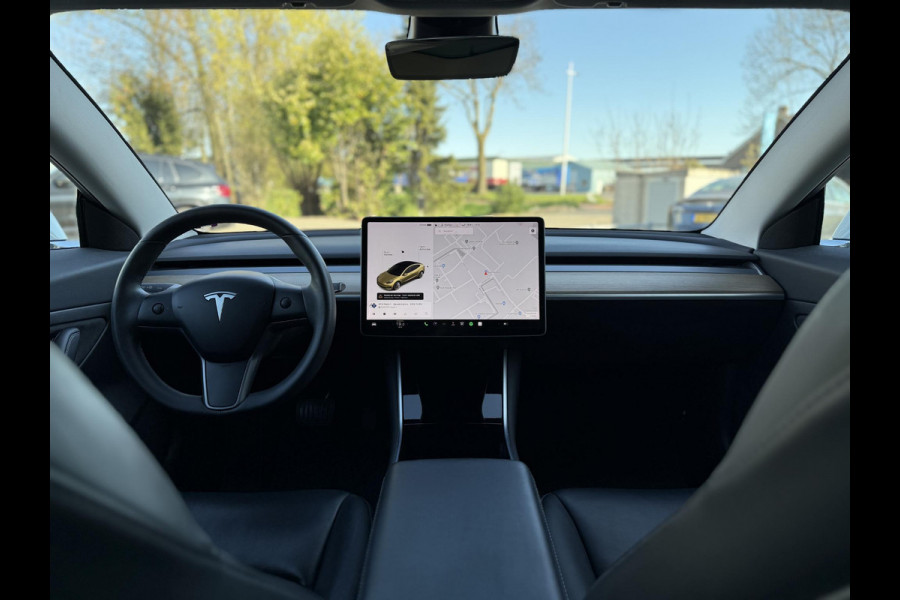 Tesla Model 3 Range Plus RWD | Autopilot | Panorama | Leder |