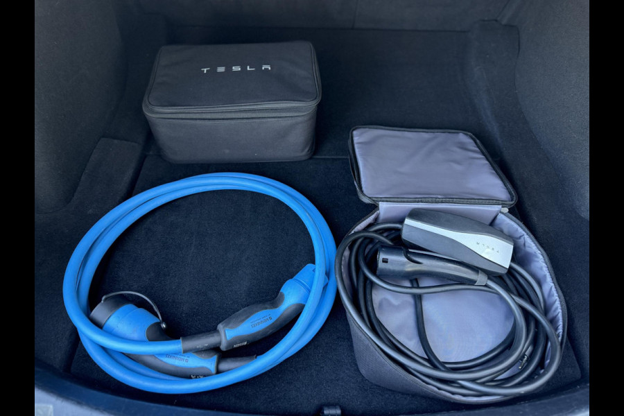 Tesla Model 3 Range Plus Autopilot Panorama Trekhaak Leder Navi