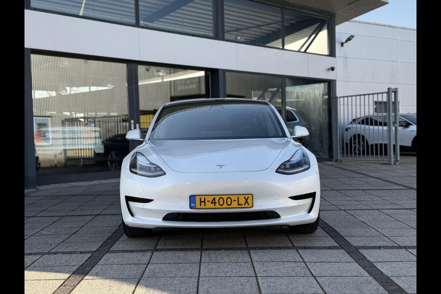 Tesla Model 3 Range Plus Autopilot Panorama Trekhaak Leder Navi
