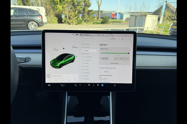 Tesla Model 3 Range Plus Autopilot Panorama Trekhaak Leder Navi