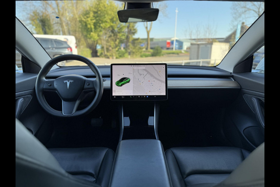 Tesla Model 3 Range Plus Autopilot Panorama Trekhaak Leder Navi