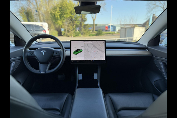 Tesla Model 3 Range Plus Autopilot Panorama Trekhaak Leder Navi