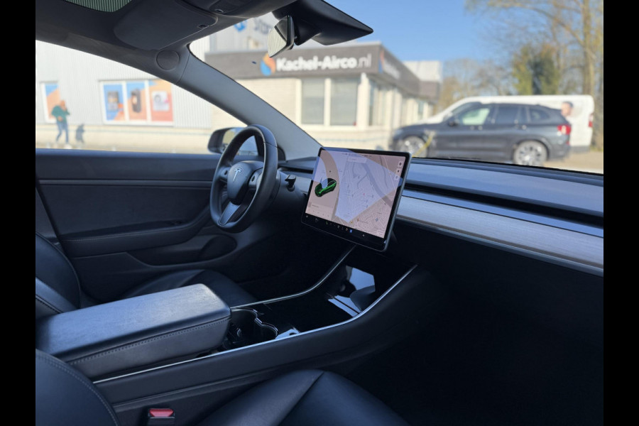 Tesla Model 3 Range Plus Autopilot Panorama Trekhaak Leder Navi