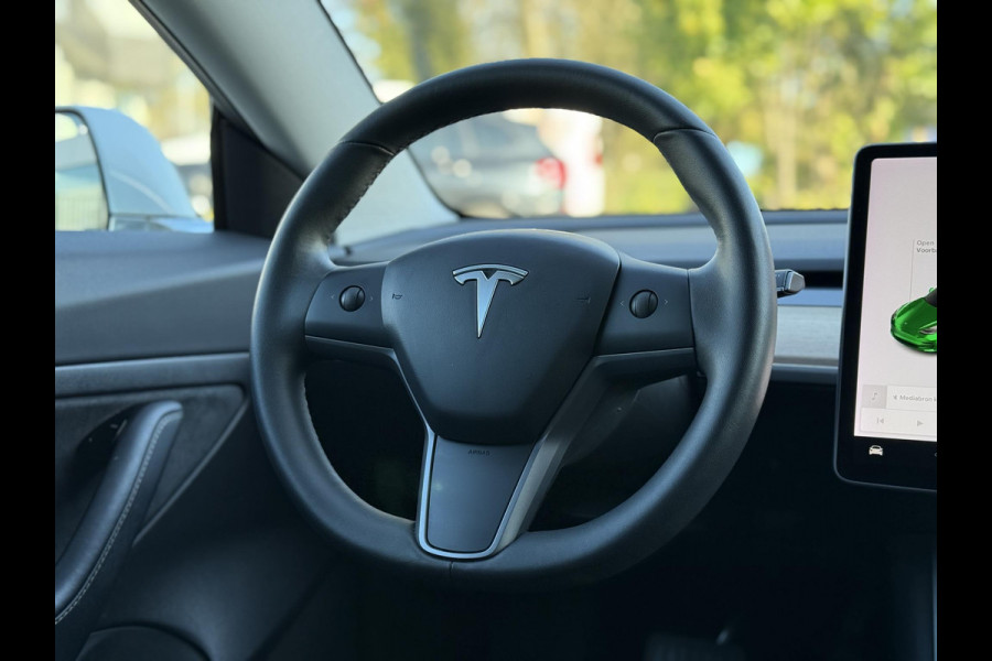 Tesla Model 3 Range Plus Autopilot Panorama Trekhaak Leder Navi