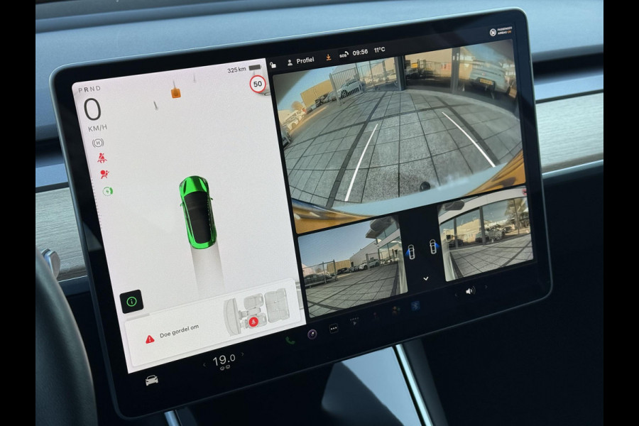 Tesla Model 3 Range Plus Autopilot Panorama Trekhaak Leder Navi