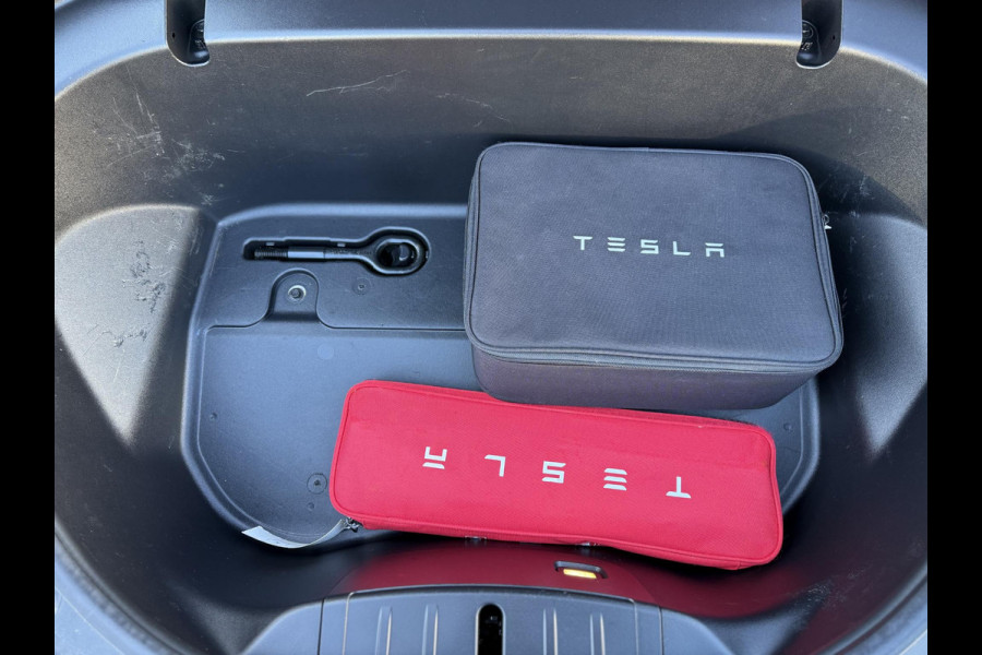 Tesla Model 3 Long Range AWD Dual Autopilot Panorama Trekhaak