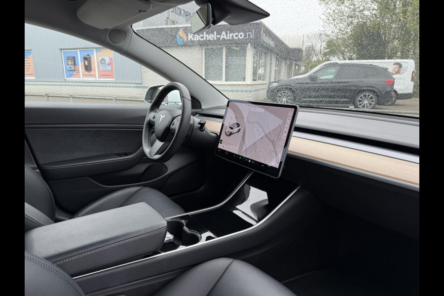 Tesla Model 3 Long Range AWD Dual | Autopilot | Panorama | Leder |