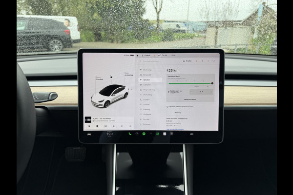Tesla Model 3 Long Range AWD Dual | Autopilot | Panorama | Leder |