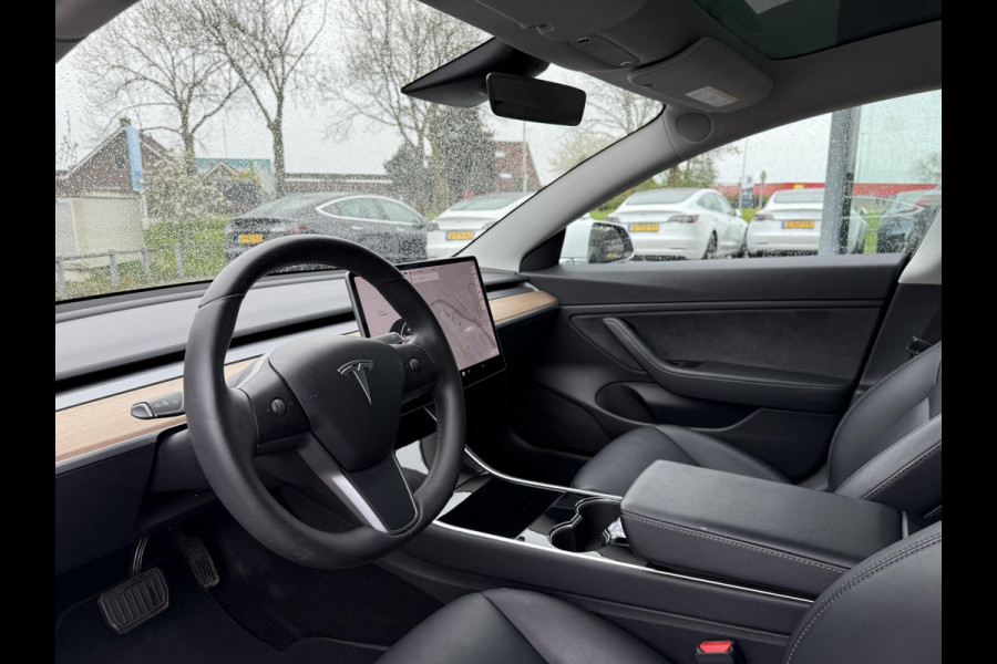 Tesla Model 3 Long Range AWD Dual | Autopilot | Panorama | Leder |