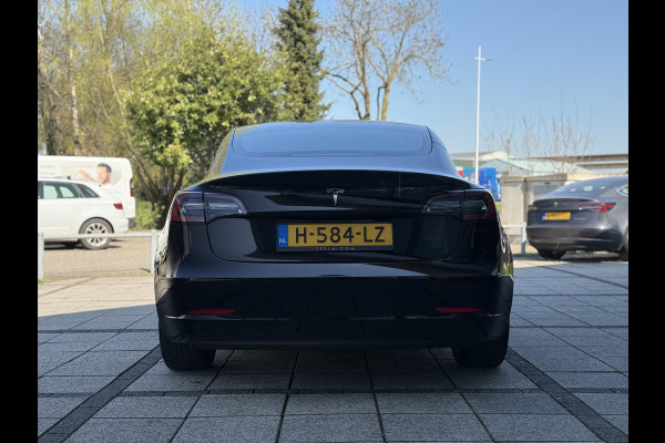 Tesla Model 3 Range Plus | Autopilot | Panorama | Leder | Navi | Camera