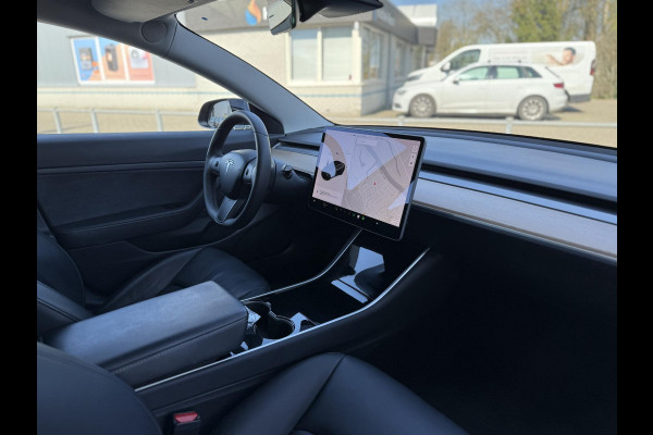 Tesla Model 3 Range Plus | Autopilot | Panorama | Leder | Navi | Camera