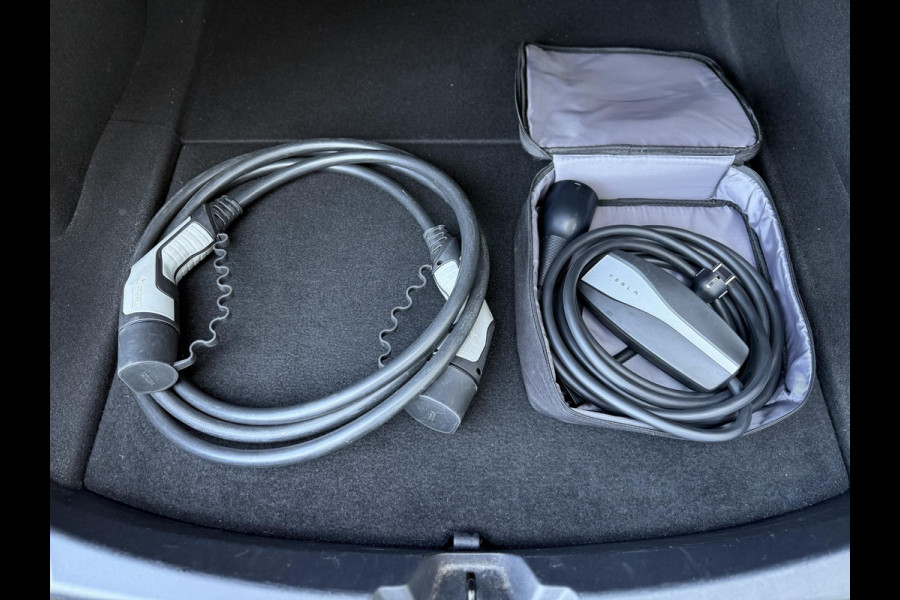 Tesla Model 3 Range Plus | Autopilot | Panorama | Leder | Navi | Camera
