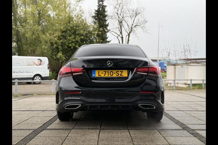 Mercedes-Benz A-Klasse 180 Aut. AMG Sport Sfeer Mood Light