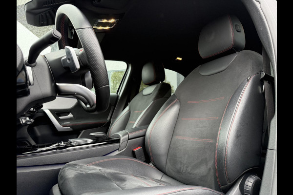 Mercedes-Benz A-Klasse 180 Aut. AMG Sport Sfeer Mood Light