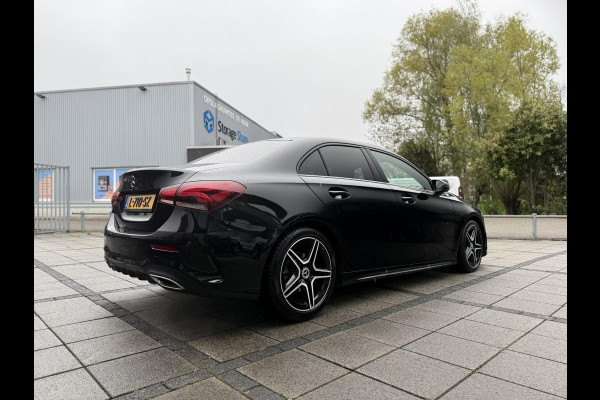 Mercedes-Benz A-Klasse 180 Aut. AMG Sport Sfeer Mood Light